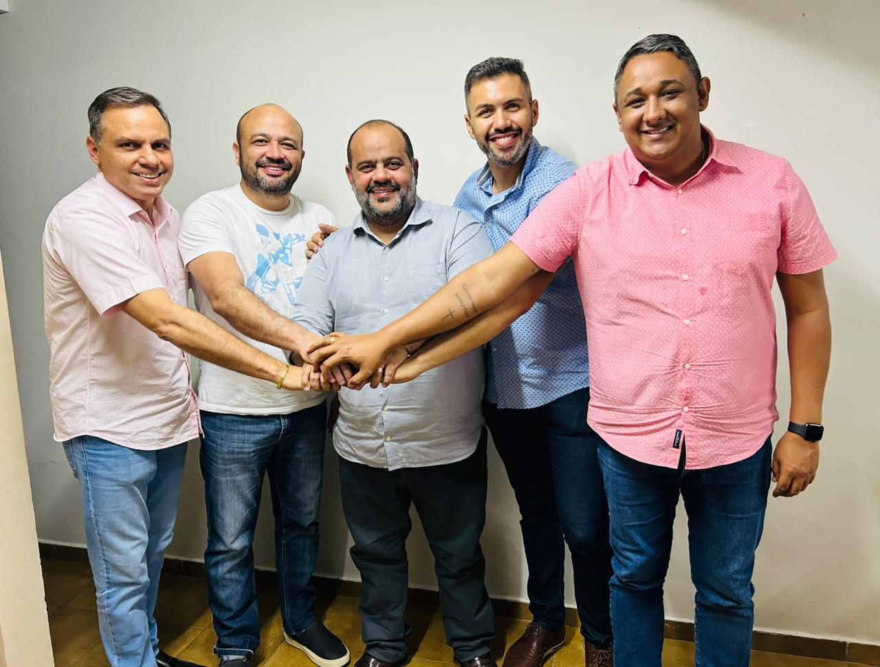 TRATOR: Com a adesão do vereador Hermes Câmara ao PSDB, Ezequiel ganha peso para influenciar votações na CMN