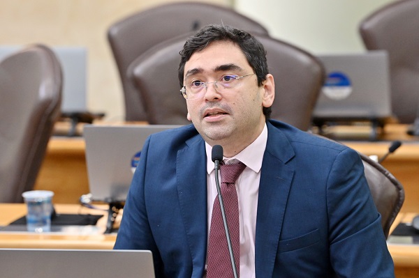Adjuto Dias propõe visita da Comissão de Saúde da ALRN ao Hospital do Seridó