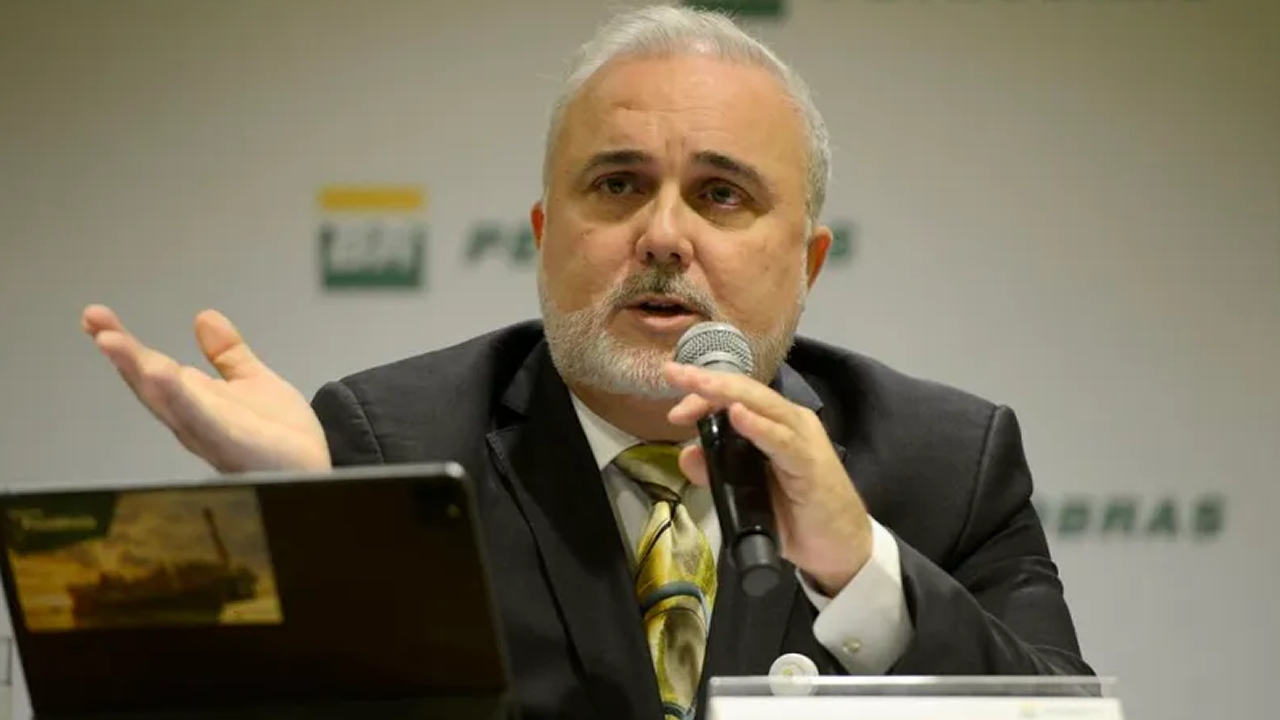 Petrobras avalia novo reajuste de preços de diesel e gasolina antes do fim do ano, diz Prates