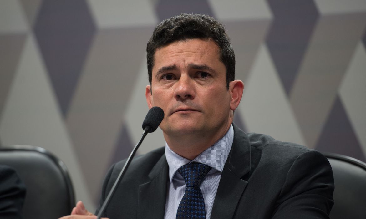 “Não satisfeito em desarrumar a economia brasileira e nos colocar rumo a uma crise fiscal futura, Lula tenta afundar a Argentina”, diz Moro