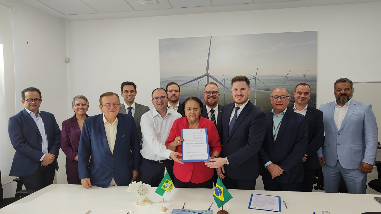 Governo do RN assina na Espanha acordo que viabiliza produção de hidrogênio verde