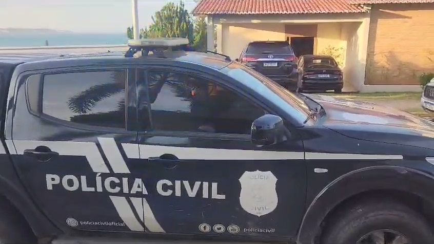 Polícia Civil localiza e prende homicida em casa de luxo à beira-mar em Pirangi
