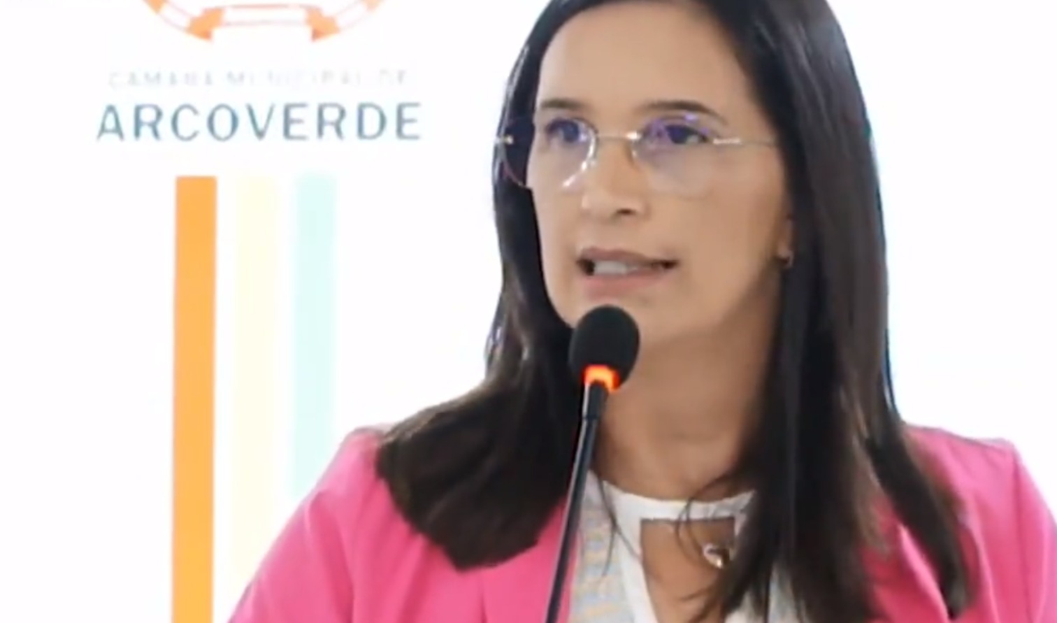 Após dizer que filho deficiente é ‘castigo de Deus’ para mãe, vereadora pode ter mandato cassado