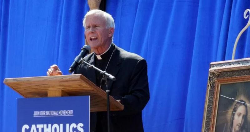 Aborto, gays e trans: as críticas ao papa Francisco feitas por bispo destituído em decisão rara