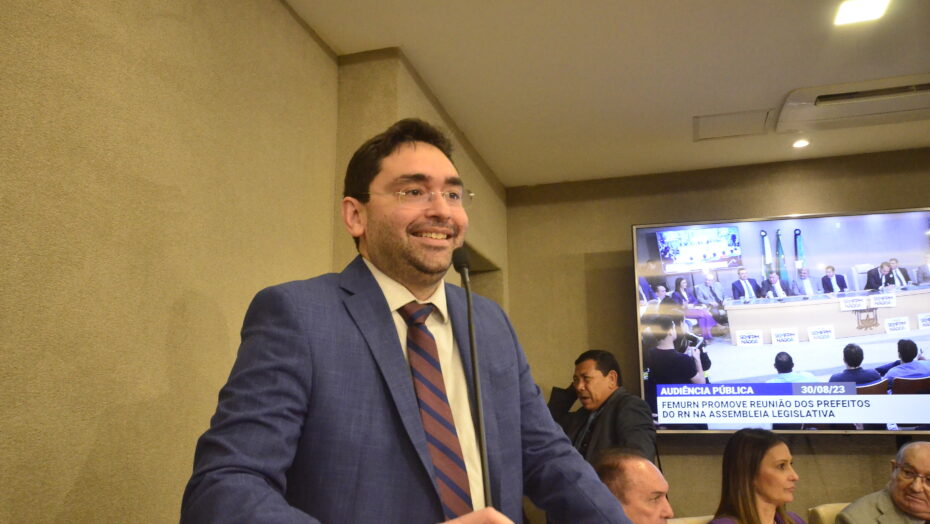 Deputado Adjuto Dias admite possibilidade de disputar Prefeitura de Caicó