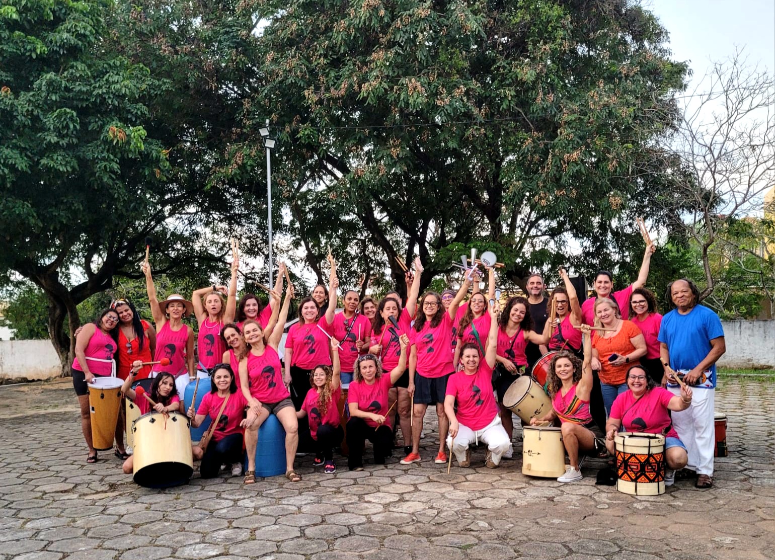 Bloco carnavalesco que homenageia Chico Buarque promove festa no Bar 294