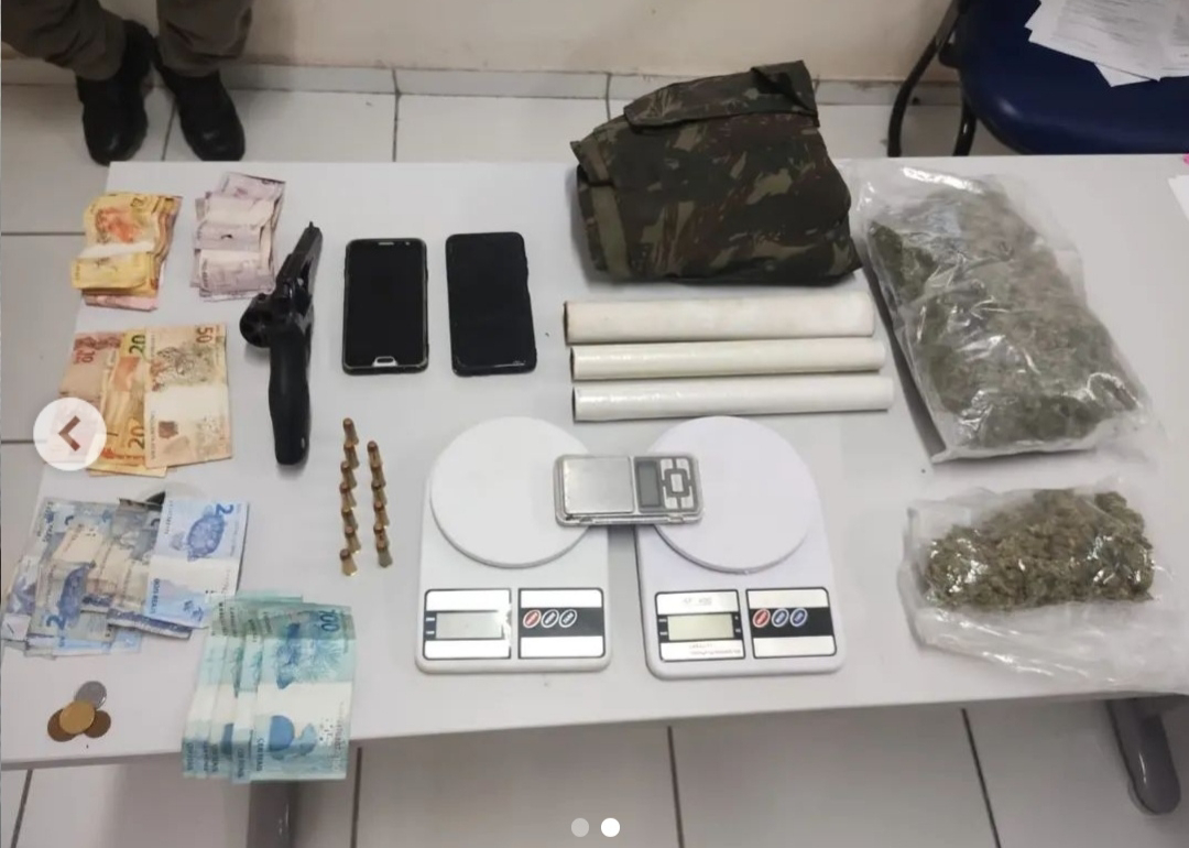 Dois homens foram presos em Ceará-Mirim por porte ilegal de arma de fogo e suspeita de tráfico de drogas