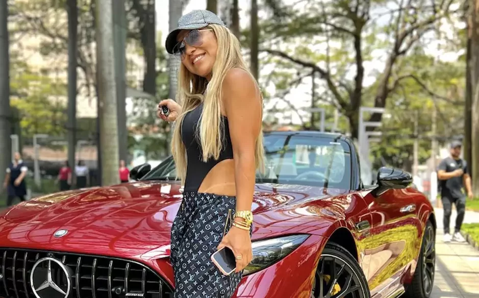 Ex-mulher de Hulk compra Mercedes personalizada de R$ 2 milhões