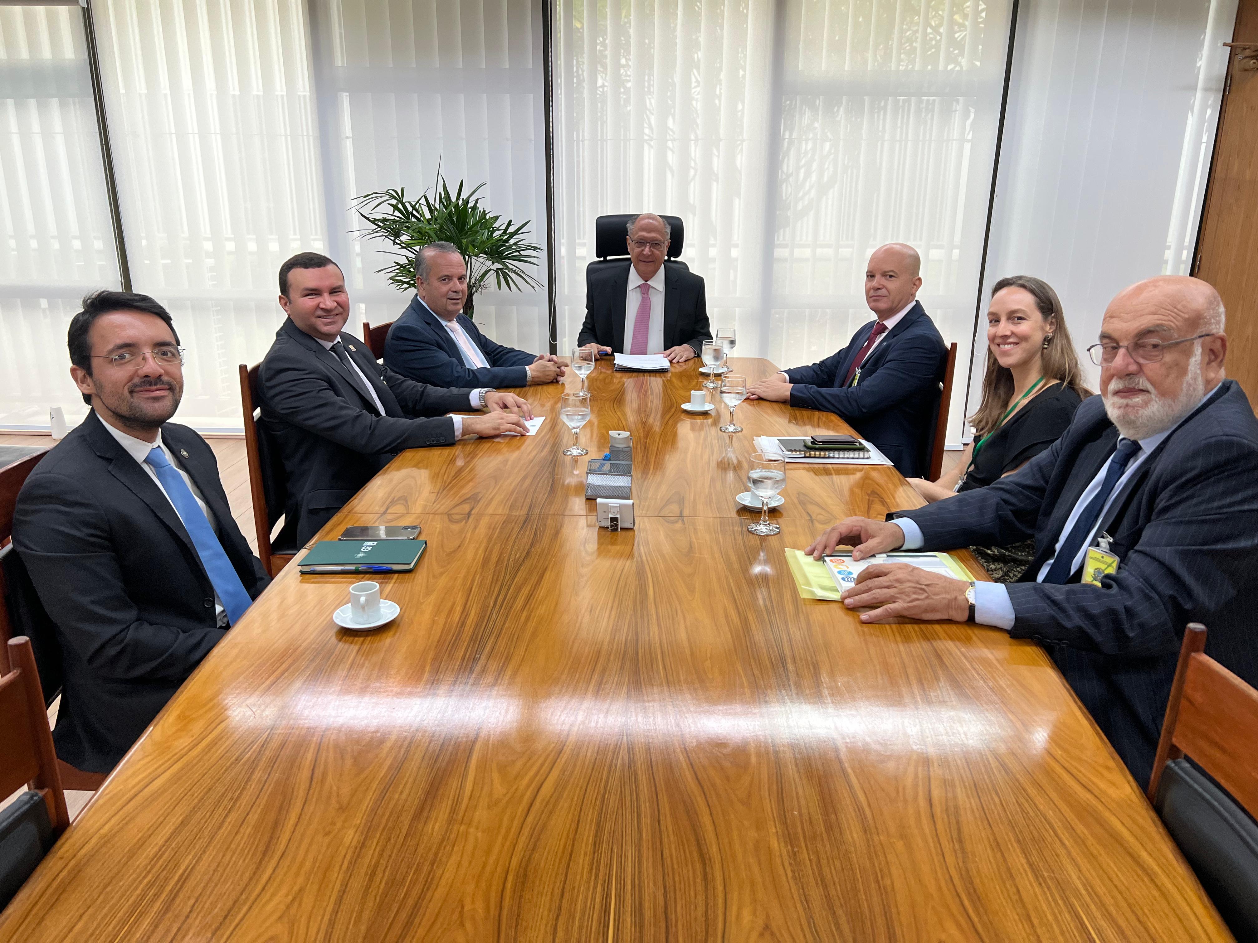 Prefeito Emídio Júnior tem reunião com vice-presidente Alckmin sobre a ZPE de Macaíba