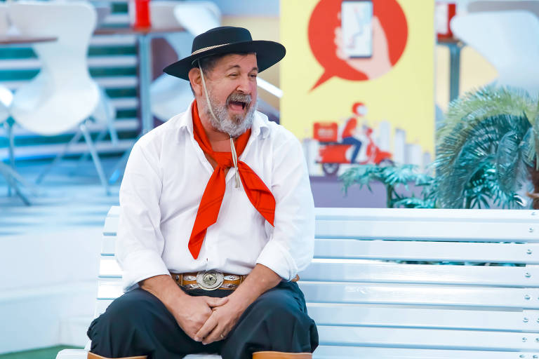 Morre Beto Gabriel, humorista de ‘A Praça é Nossa’, aos 66 anos