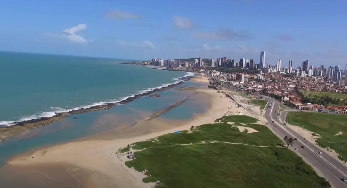 Corpo é encontrado com corda no pescoço e sinais de enforcamento na praia do Forte