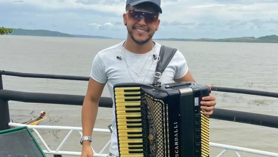 Sanfoneiro tem carro furtado na Grande Natal e fica no prejuízo