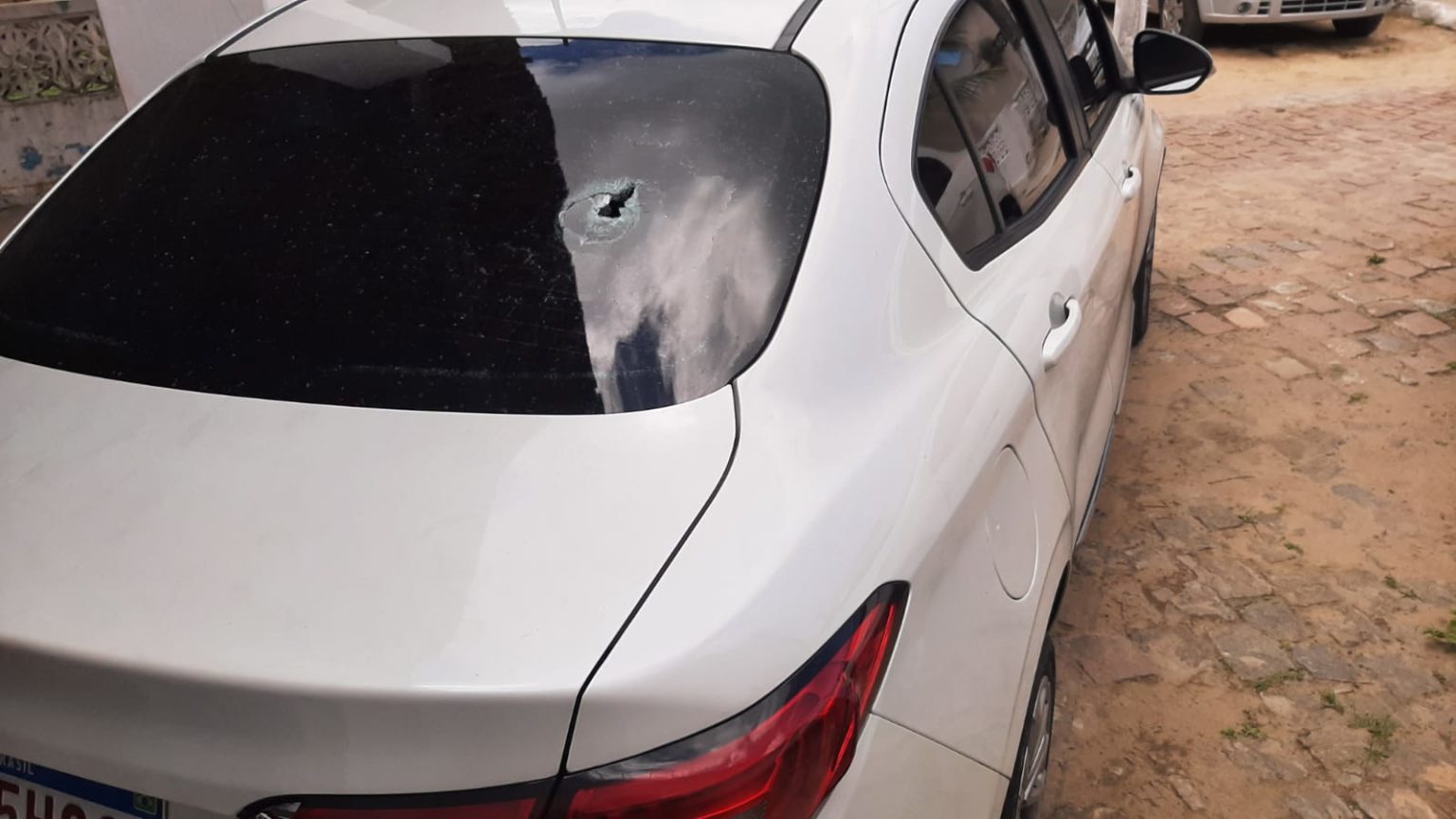 Morre passageiro de táxi da PB baleado pela PM na entrada de Goianinha (RN)