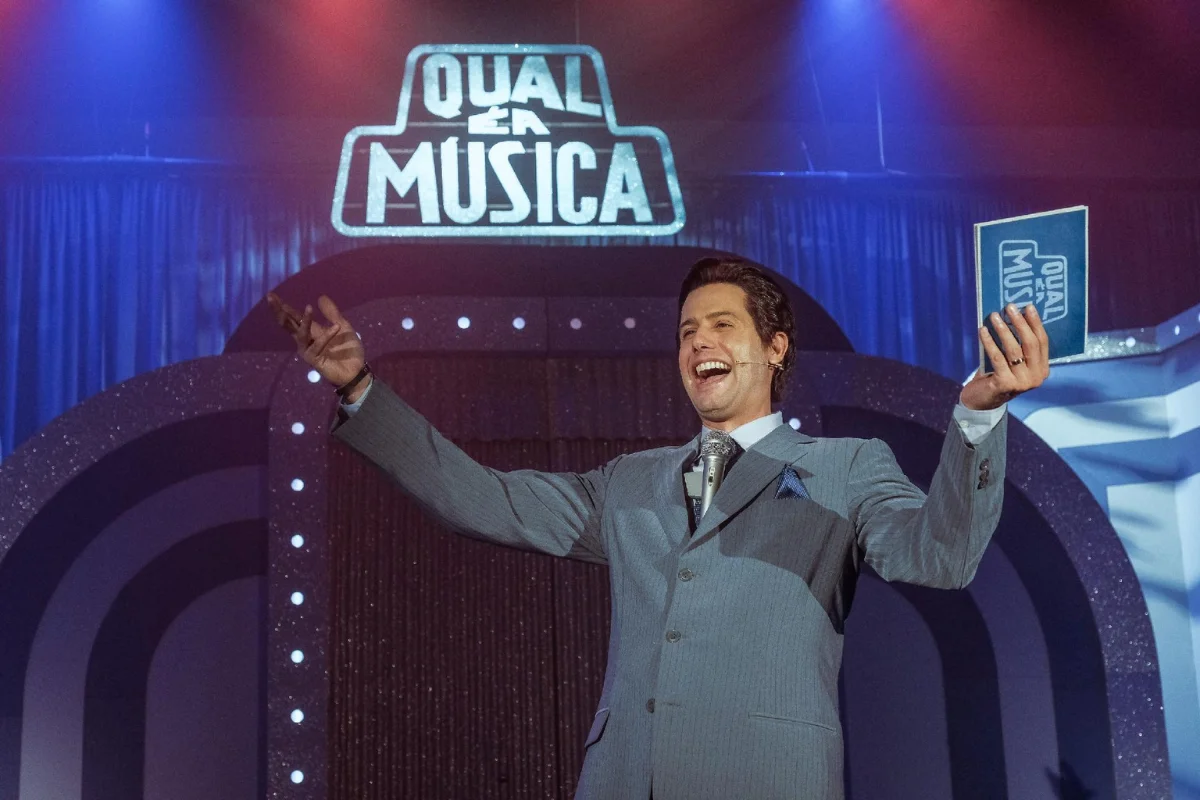 Comédia musical “Silvio Santos Vem Aí!” tem apresentação em Natal nesta terça