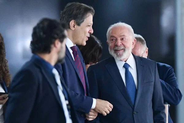 Haddad diz que nome de Lula é consenso no PT para eleição de 2026