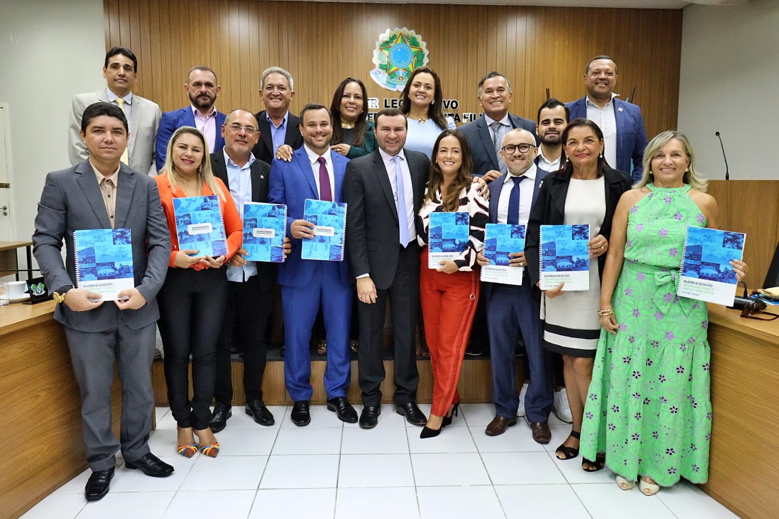 Em leitura da mensagem anual, prefeito Emídio Jr. destaca seu empenho e o trabalho acontecendo em Macaíba