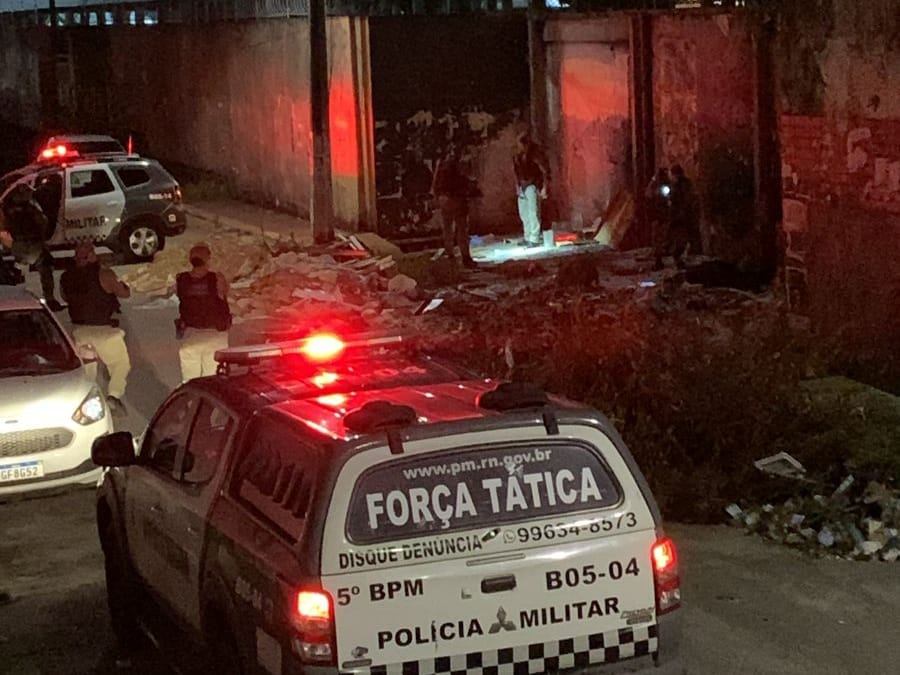 Homem é perseguido e morto a tiros perto de shopping na zona Sul de Natal
