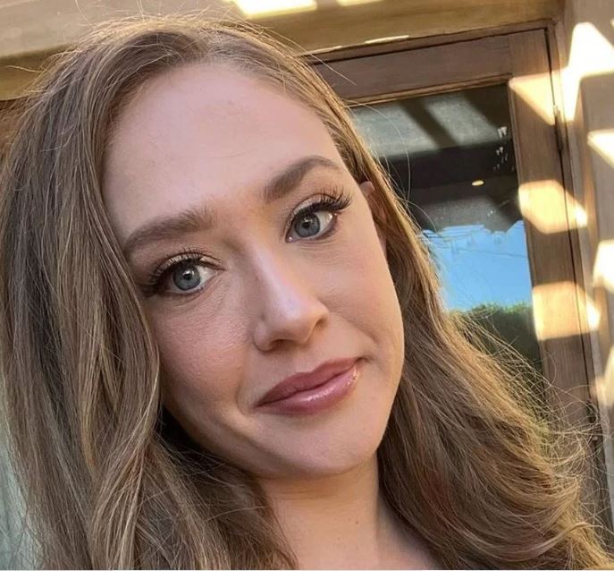 Estrela de filmes adultos é encontrada morta aos 36 anos