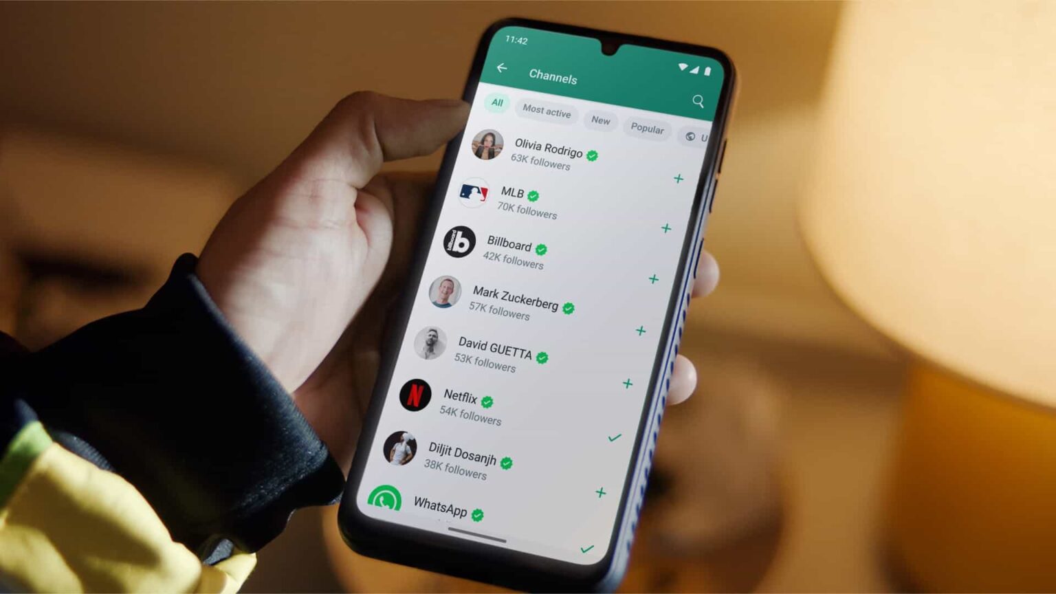 WhatsApp testa filtro para pesquisa de conversas favoritas