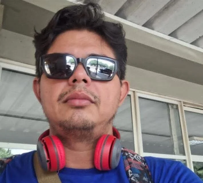Corpo de professor e estudante de Direito na UFRN é encontrado com lesões no calçadão de Ponta Negra