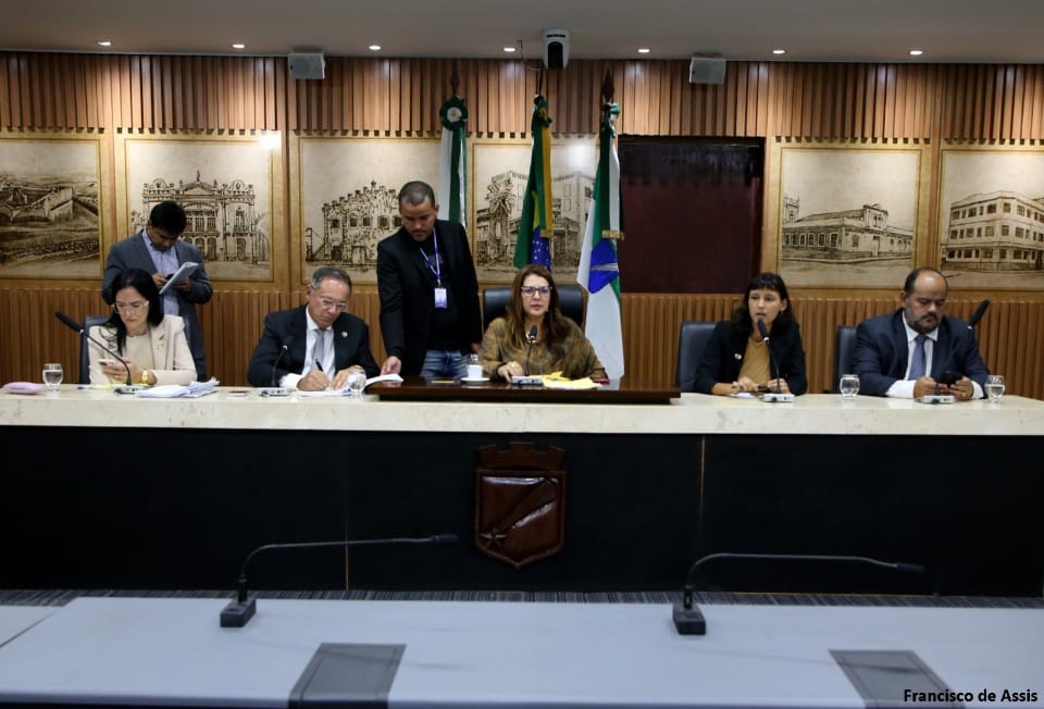 Proposta que altera lei de utilização de espaços públicos passa na Comissão de Justiça da Câmara de Natal