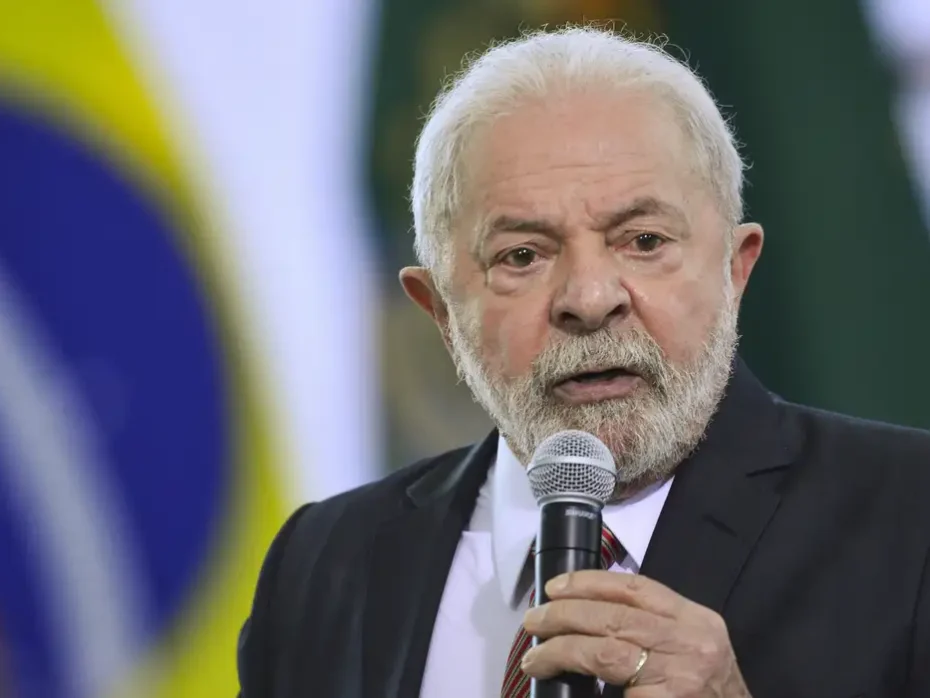 Avaliação positiva de Lula cai a 51% e desaprovação do governo sobe a 34%, diz Quaest