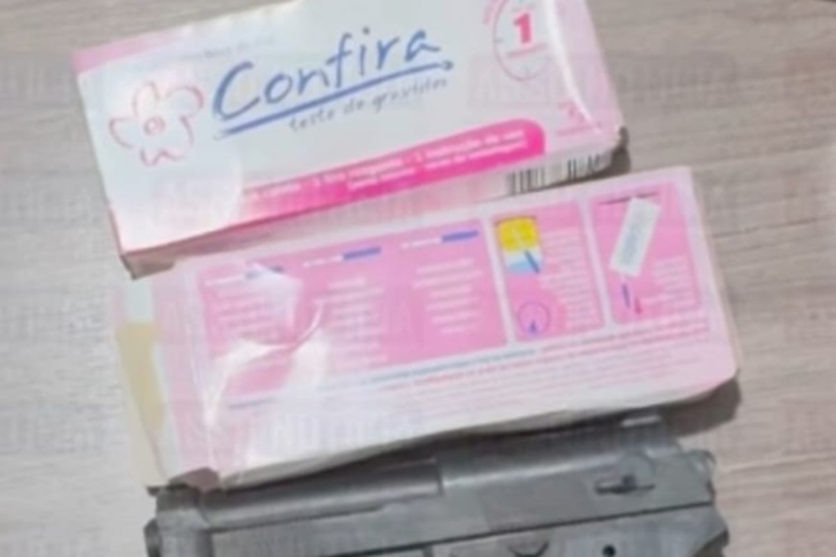Polícia prende homem e apreende adolescente por roubo de teste de gravidez