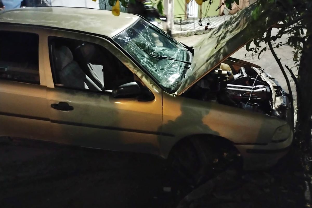 Homem é preso por tentar atropelar companheira e equipe policial na Zona Norte