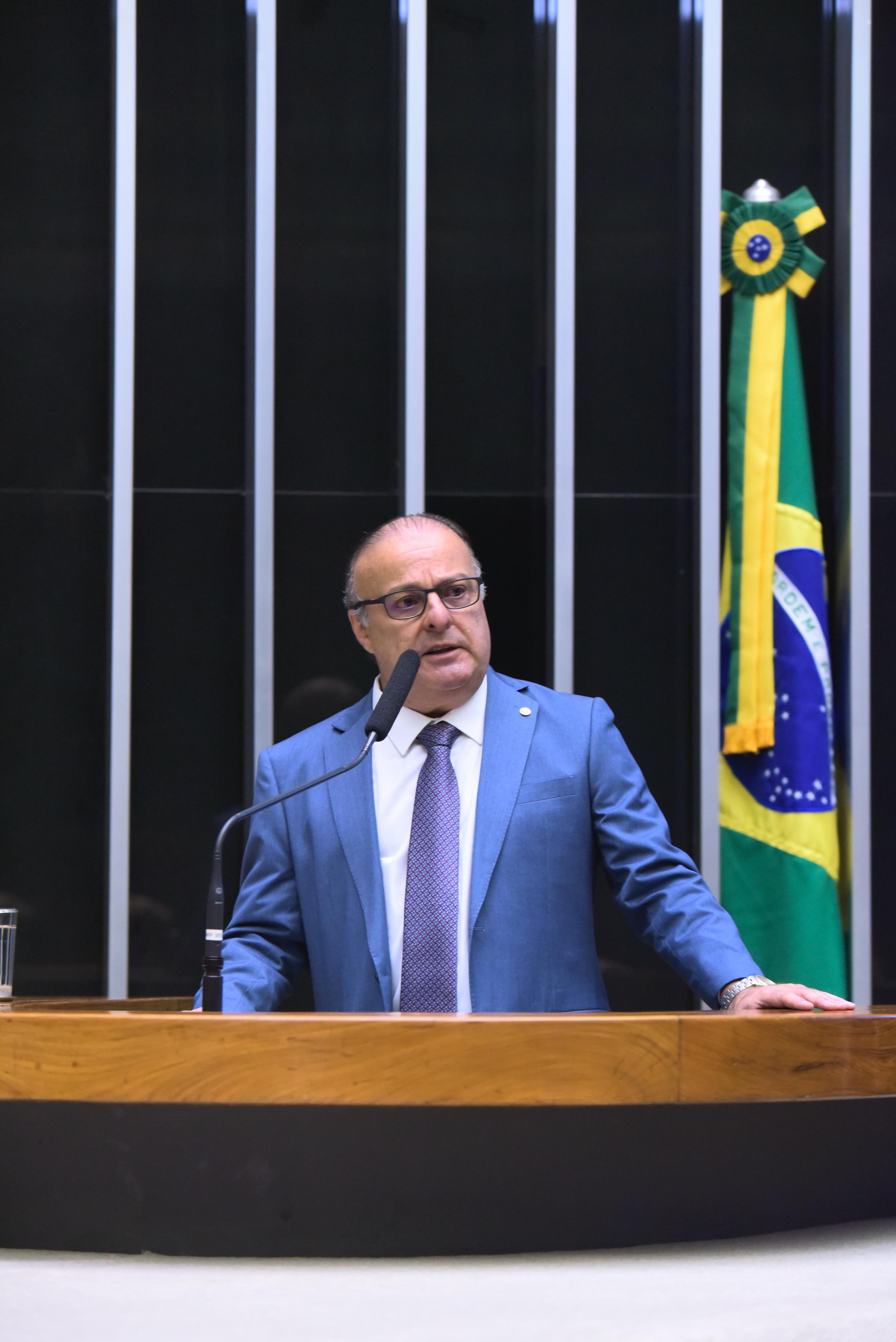 Deputado Federal Paulinho Freire apresentou Emenda ao PL n.1074/2019 para incluir a Fibromialgia ao grupo de pessoas com doenças graves