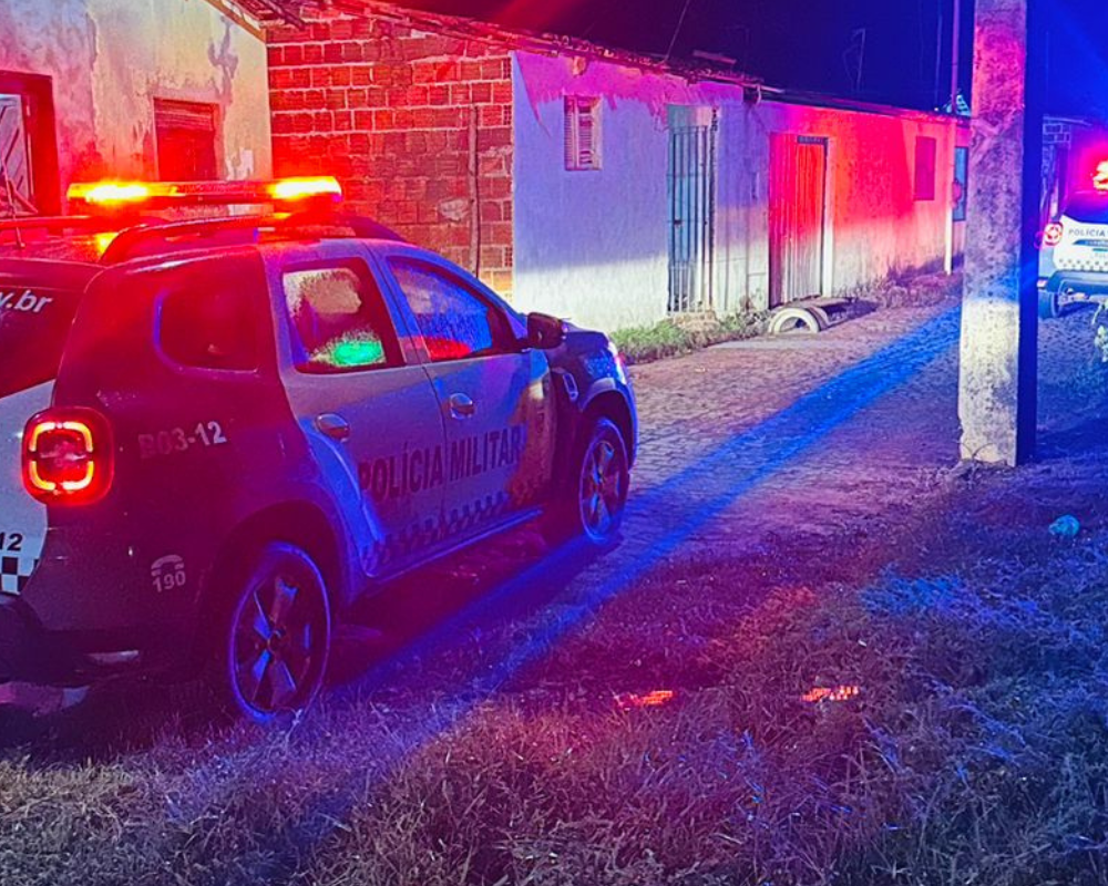 Após surpreendidos por criminosos, um homem morre e outro é baleado na Grande Natal