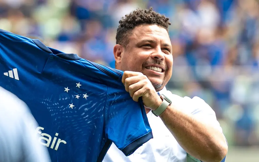 Ronaldo deve ganhar dez vezes o que investiu na revenda do Cruzeiro
