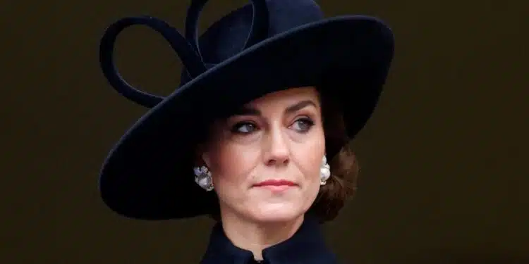 Enfrentando tratamento ‘agressivo’, Kate Middleton perdeu 15 quilos e está ‘irreconhecível’; afirma jornal