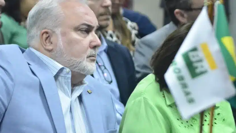 Demitido da Petrobras, Prates faz périplo por Congresso, governo e STF