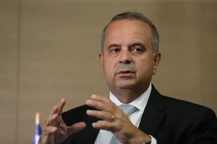 Rogério Marinho aciona PGR para investigar possível abuso de autoridade do ministro Paulo Pimenta