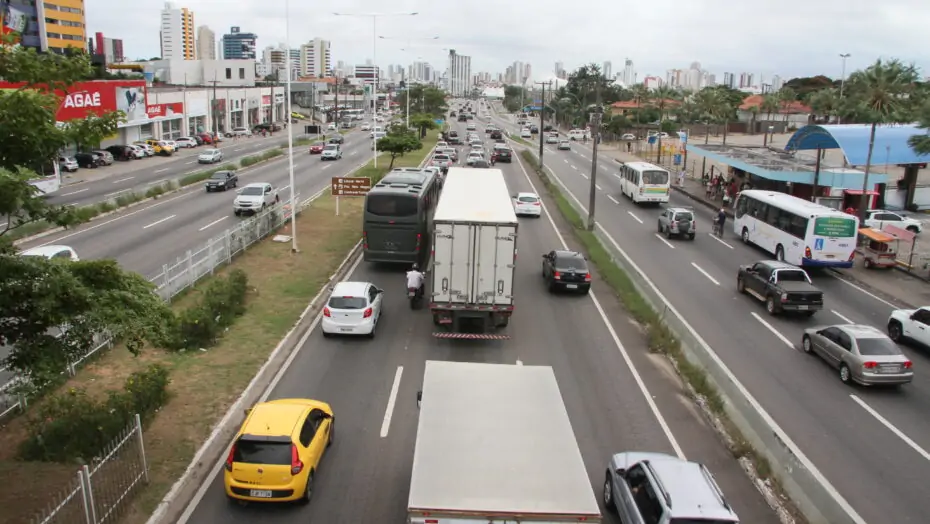 Serviços de recuperação da BR-101 são adiados devido às chuvas em Natal
