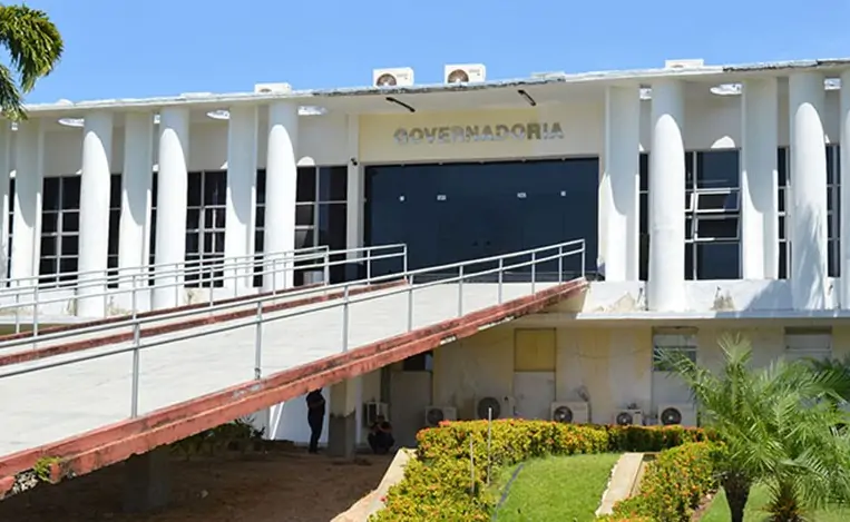 Governo do RN sanciona lei que reserva 10% das vagas em concursos públicos para pessoas com deficiência