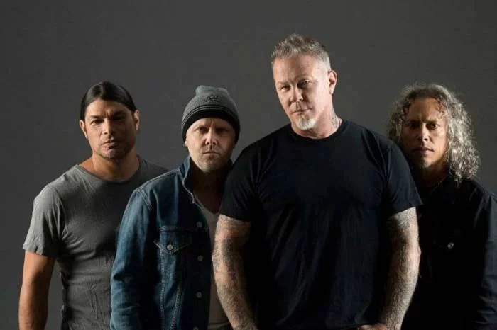 Metallica doa R$ 500 mil para vítimas das enchentes no RS
