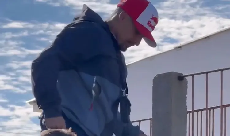 Surfista potiguar Ítalo Ferreira participa de resgate de cavalo com equipe de Scooby no RS