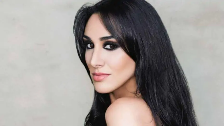 Marina Elali comemora 20 anos de carreira com show no Riachuelo