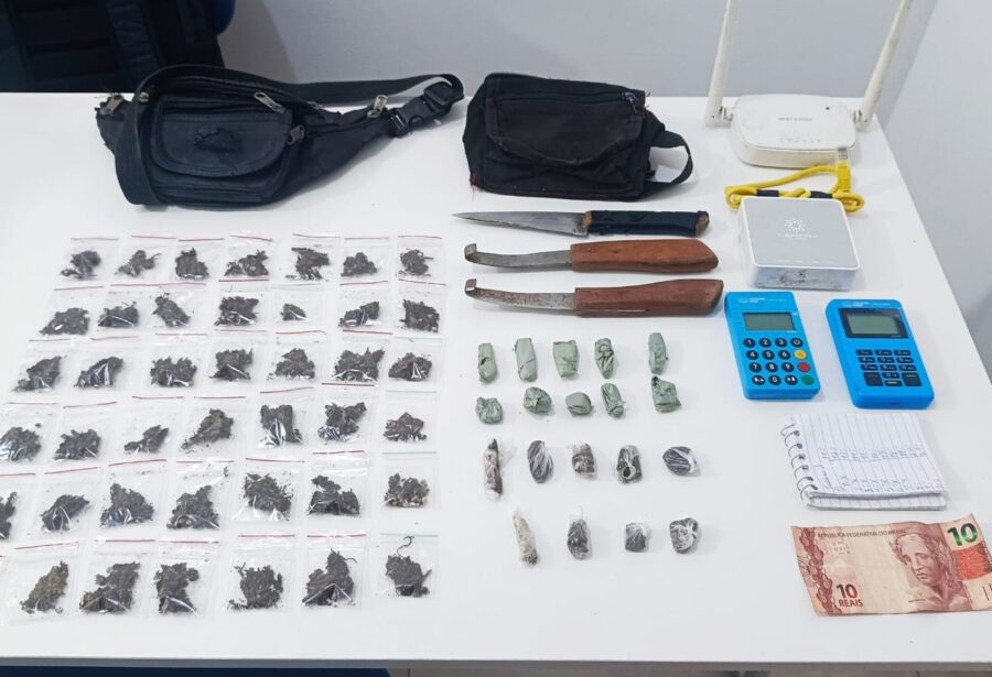 Homem é preso por tráfico e polícia fecha ponto de venda de drogas em Tibau do Sul