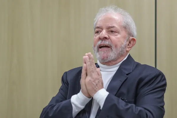 Lula presta condolências pela morte do presidente do Irã
