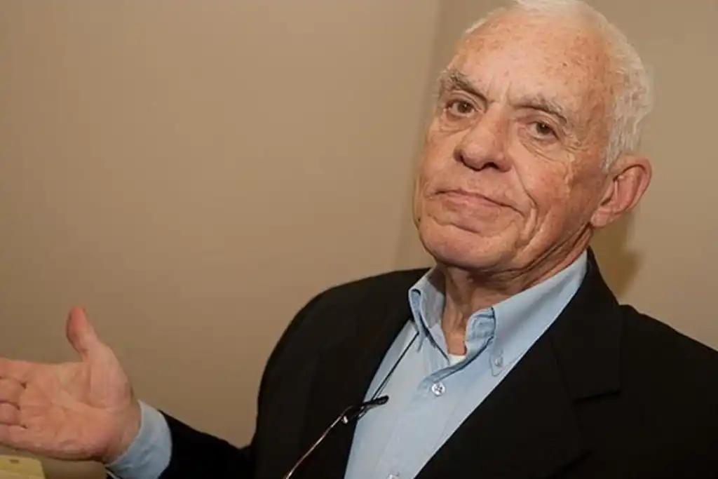 Narrador Silvio Luiz é internado novamente; hospital informa que ele está na UTI