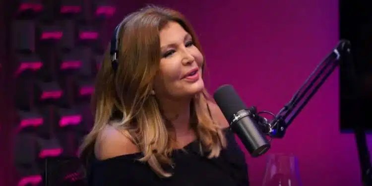 Roberta Close faz revelação e admite relação com famosa estrela nos anos 80: ‘Queria o Roberto Carlos’