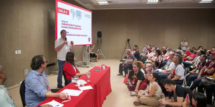 Saiba como chama o “gabinete” do PT que pauta o governo Lula nas redes
