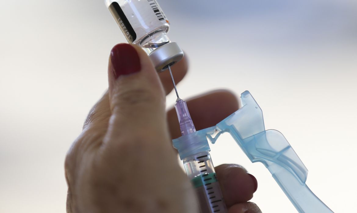 São Gonçalo convoca população para segunda dose da vacina da dengue