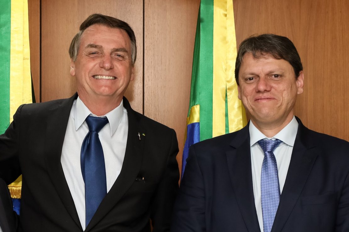Deputado propõe títulos de cidadão potiguar para Bolsonaro e Tarcísio de Freitas