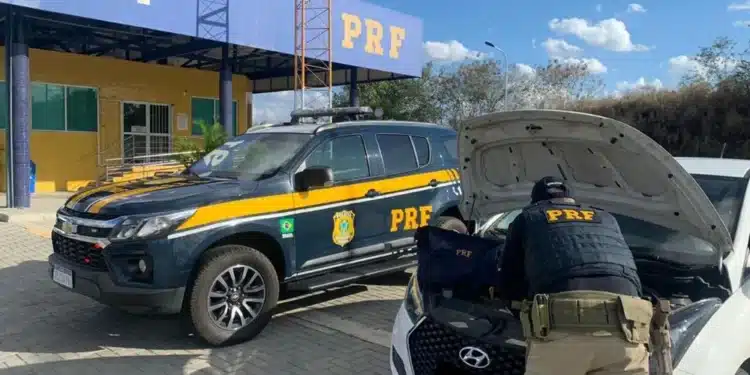 VERGONHA: PRF é exonerado por causa de propina de R$ 30 na Paraíba