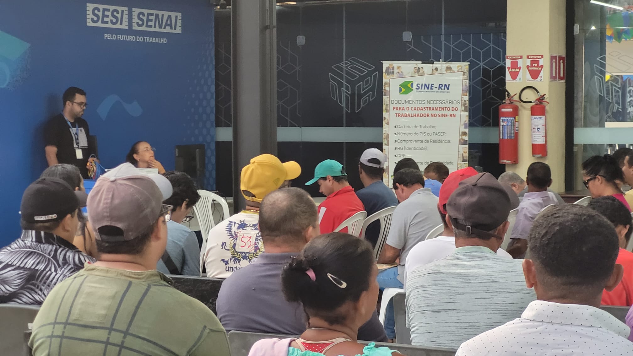 Feira de empregabilidade nesta quinta, em Natal, ofereceu 66 vagas na construção civil
