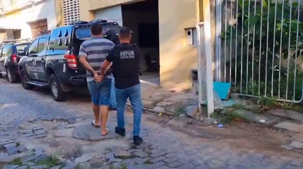 Homem é preso por furtar mais de R$ 500 mil em mercadorias de supermercado de Neópolis