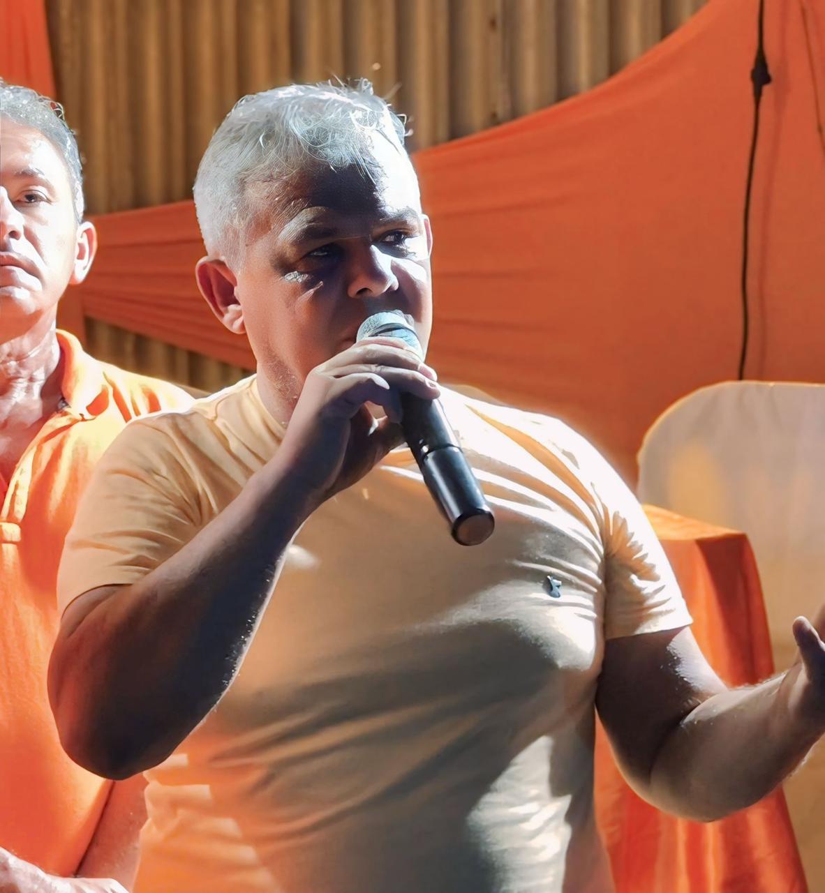 NÍSIA FLORESTA - Alexandre Dantas reúne multidão em Tabatinga e fala em “liberdade e mudança”